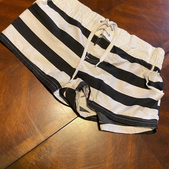 High Waist Black and White Striped Shorts - Picture 2 of 5
